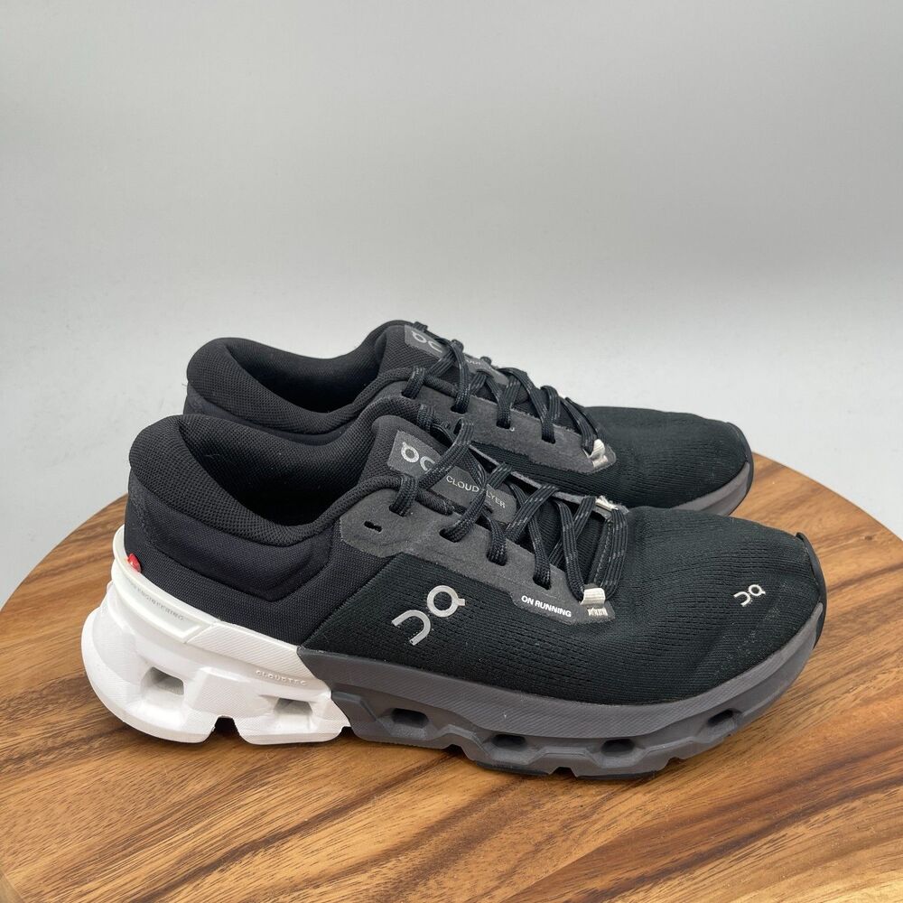 On Cloudflyer 5 Shoes Mens Size 8.5 Black Running Comfort Walking Sneakers Gym